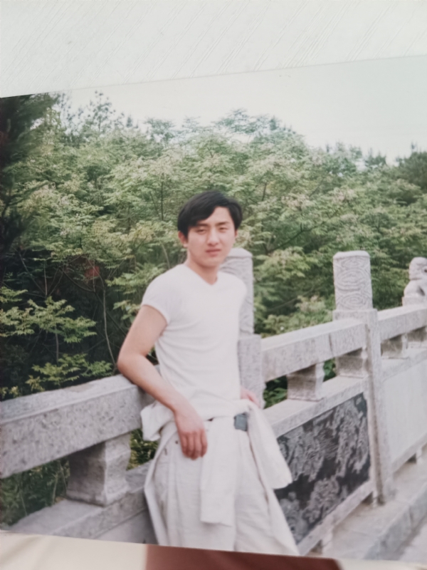 朱琦的第二张照片--烟台相亲服务中心