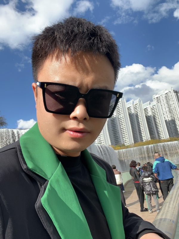 子阳的第一张照片--烟台相亲服务中心