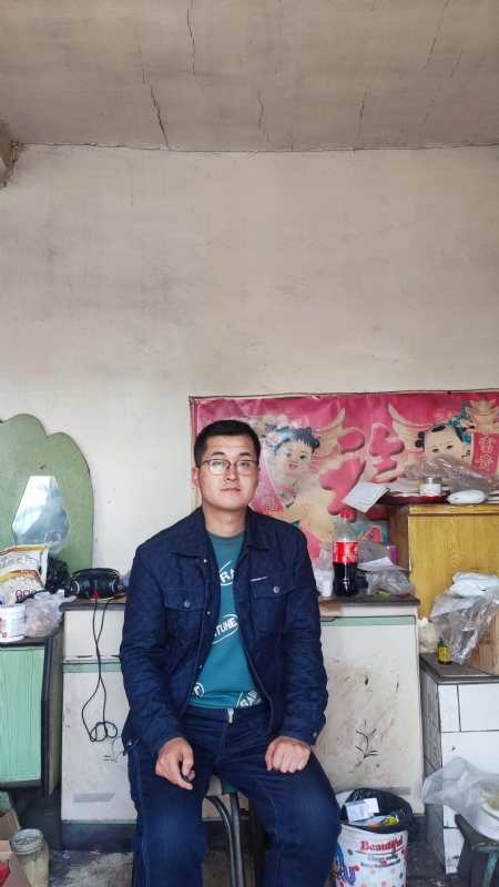 单身小王的第一张照片--烟台相亲服务中心