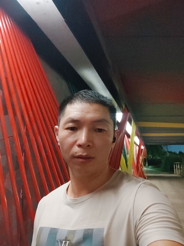 夜猫的第一张照片--烟台相亲服务中心