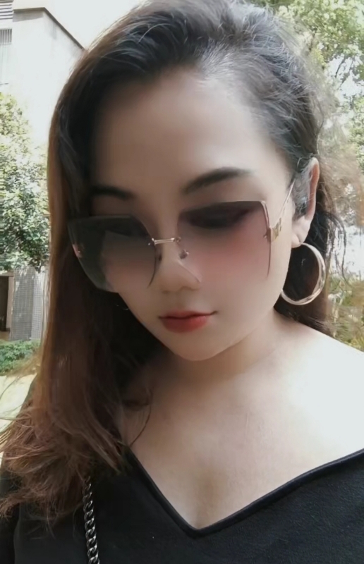 往事如烟的第一张照片--烟台相亲服务中心