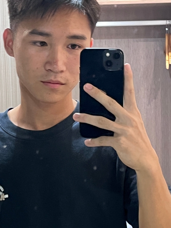 画家的第二张照片--烟台相亲服务中心