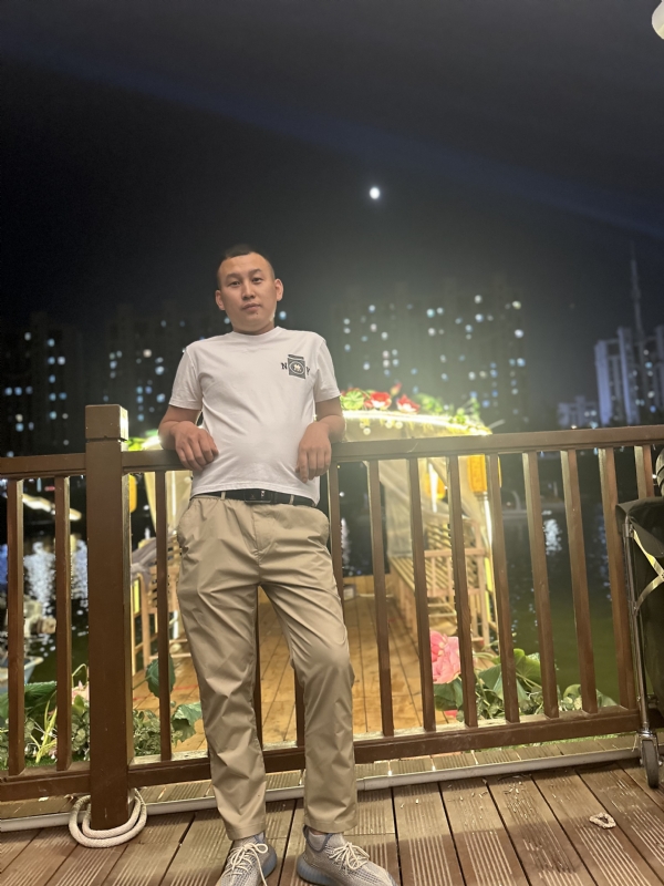 大超的第一张照片--烟台相亲服务中心