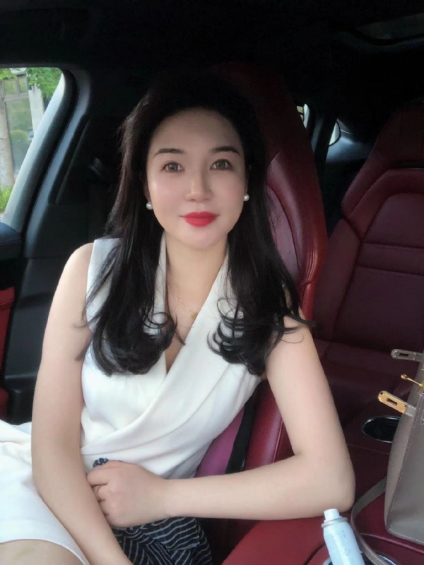 小雨的第一张照片--烟台相亲服务中心