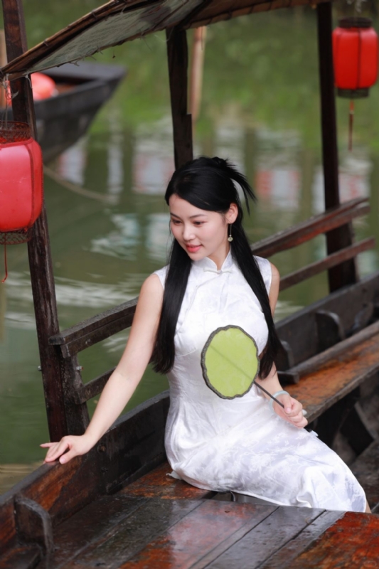 小慧的第二张照片--烟台相亲服务中心