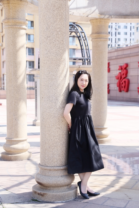 王红的第一张照片--烟台相亲服务中心