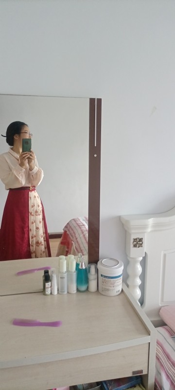 伊落梅雪笺的第一张照片--烟台相亲服务中心