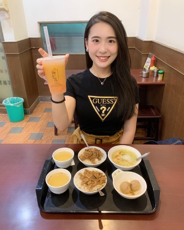 涵涵的第一张照片--烟台相亲服务中心