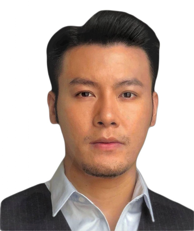 怀揣梦想的第一张照片--烟台相亲服务中心