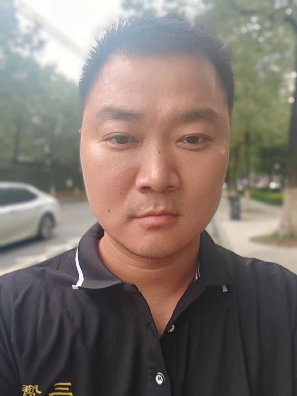 独寂的第一张照片--烟台相亲服务中心