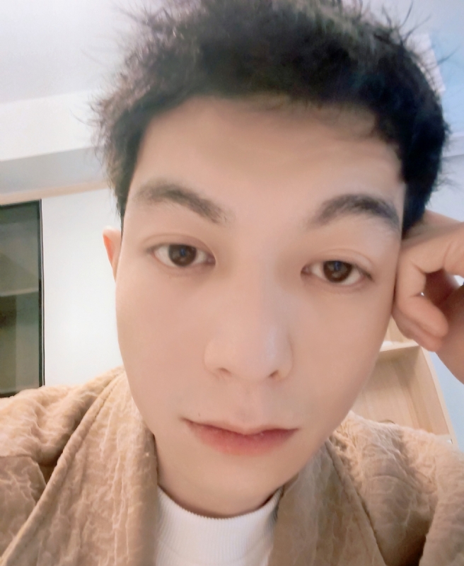 慕白的第一张照片--烟台相亲服务中心