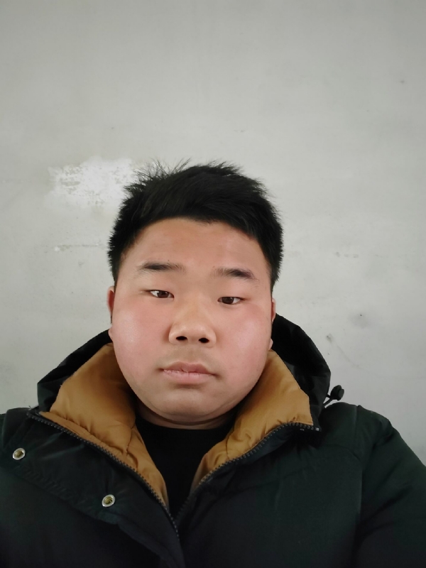 精神饱满的第四张照片--烟台相亲服务中心