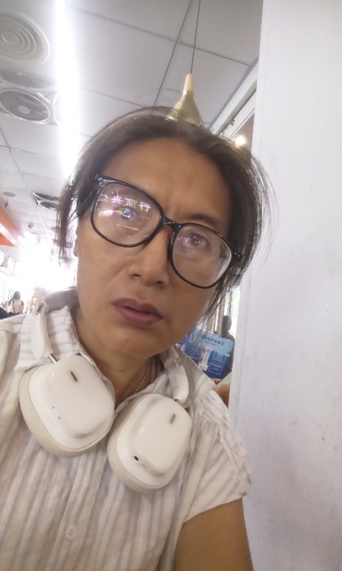 冬天的蔷薇的第三张照片--烟台相亲服务中心