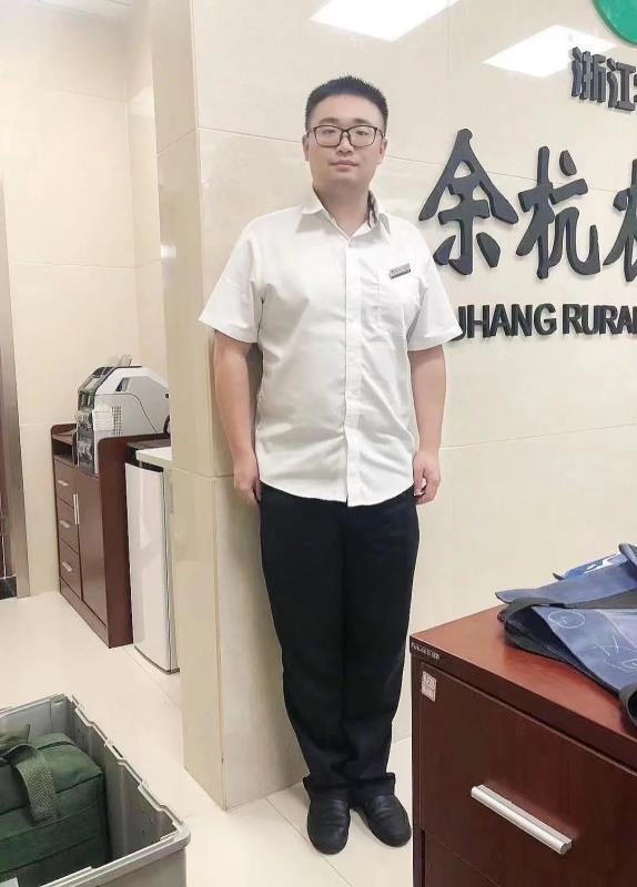 君临天下的第一张照片--烟台相亲服务中心