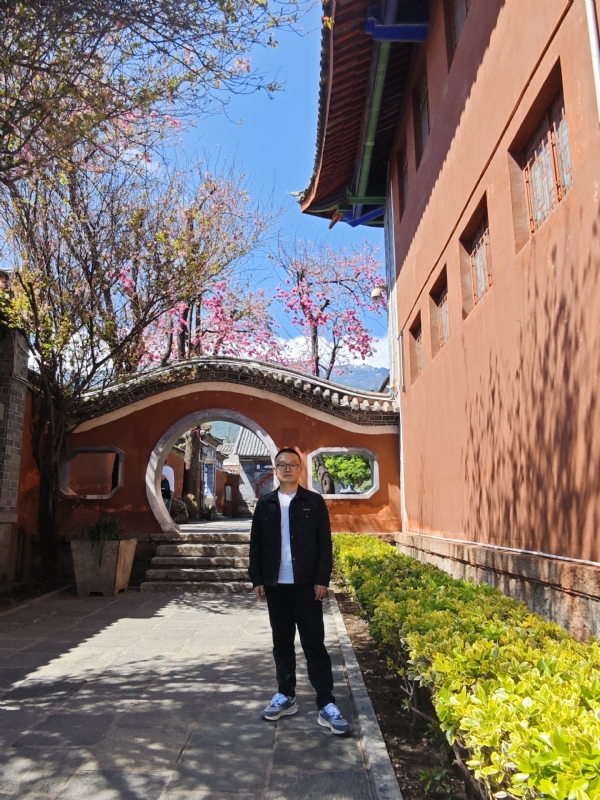 简单的第一张照片--烟台相亲服务中心