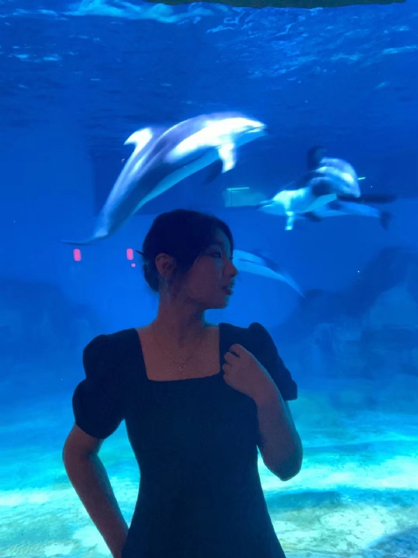 在水一方的第一张照片--烟台相亲服务中心