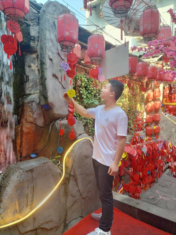 时间不语的第一张照片--烟台相亲服务中心