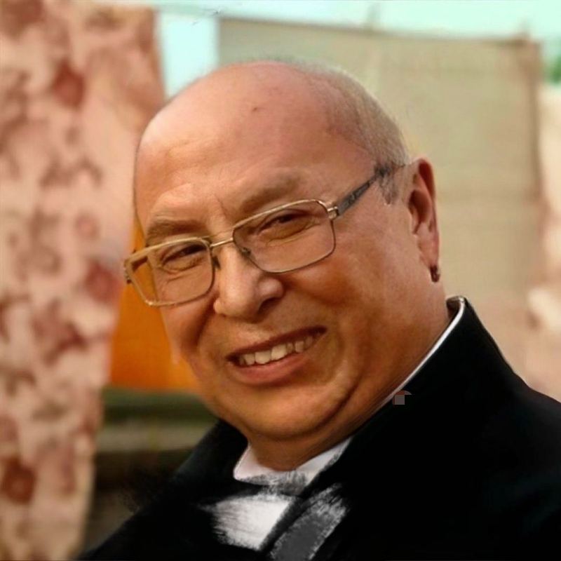 牵着猪儿看秀儿的第一张照片--烟台相亲服务中心