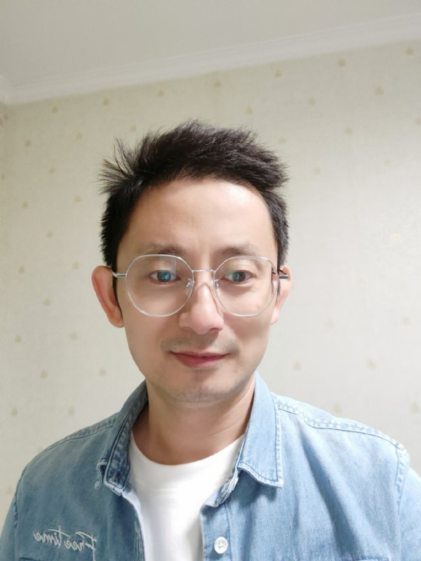 飘逸的第二张照片--烟台相亲服务中心