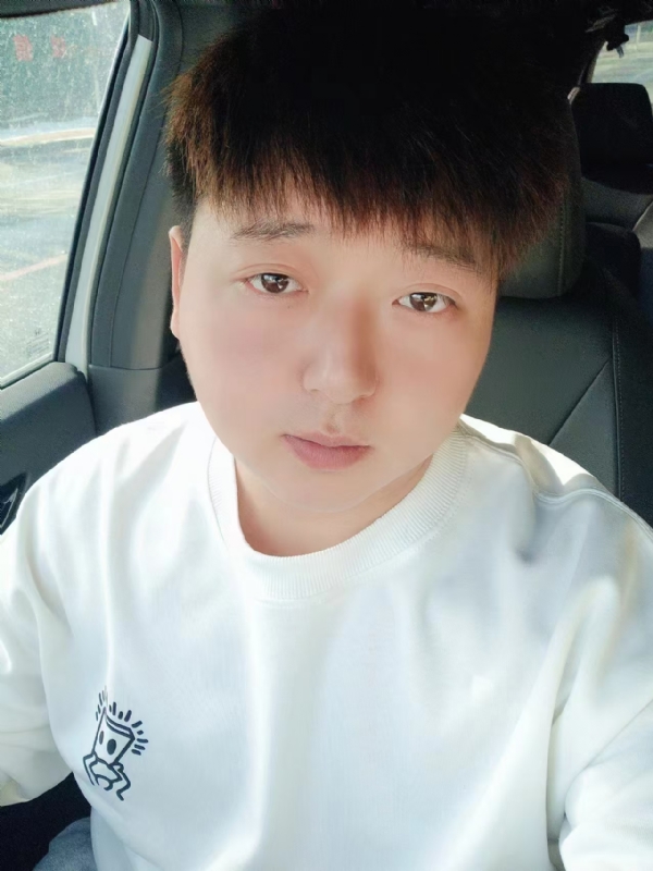 可乐加冰的第一张照片--烟台相亲服务中心