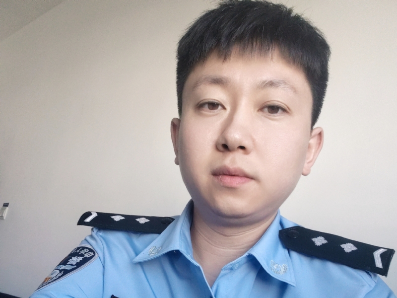 峻仔的第一张照片--烟台相亲服务中心