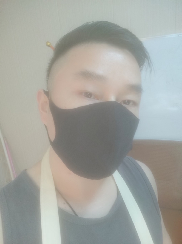 Poluk秦的第二张照片--烟台相亲服务中心