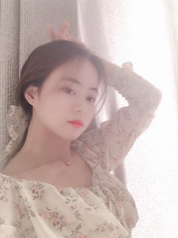 泡芙的第五张照片--烟台相亲服务中心