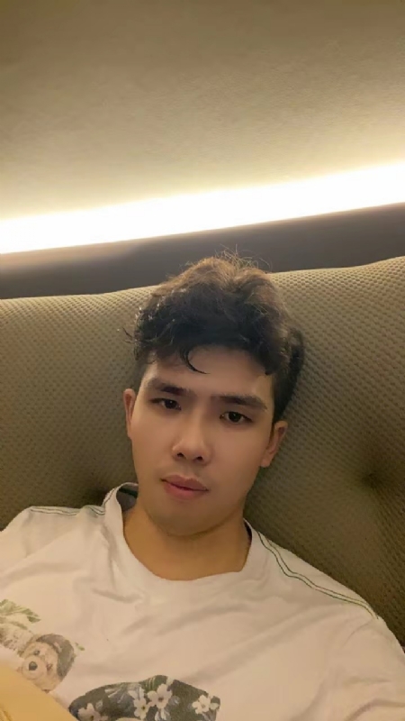 阿龙设计师的第一张照片--烟台相亲服务中心