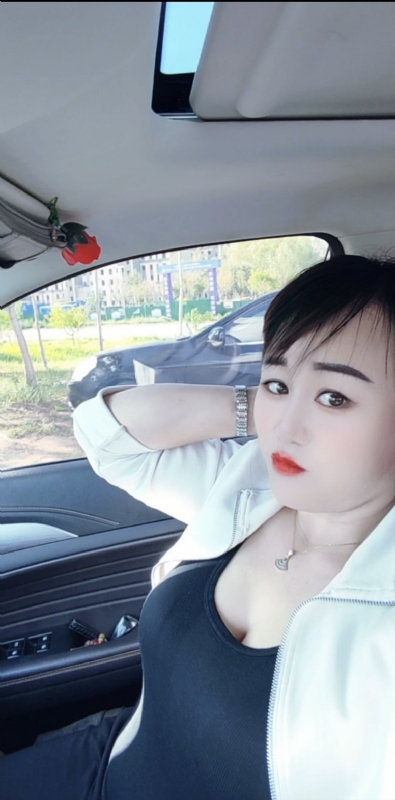 王芳燕的第二张照片--烟台相亲服务中心