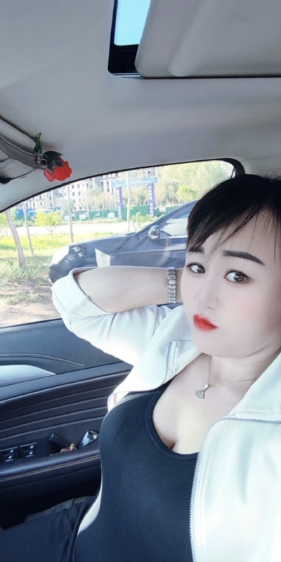 王芳燕的第四张照片--烟台相亲服务中心