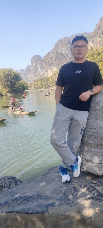 受过伤的狼的第二张照片--烟台相亲服务中心