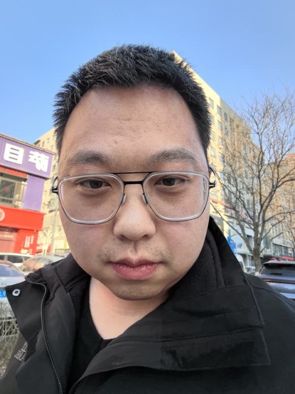 宋哲的第一张照片--烟台相亲服务中心