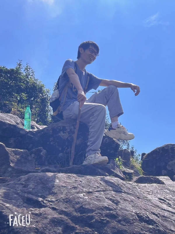 落叶之秋的第一张照片--烟台相亲服务中心