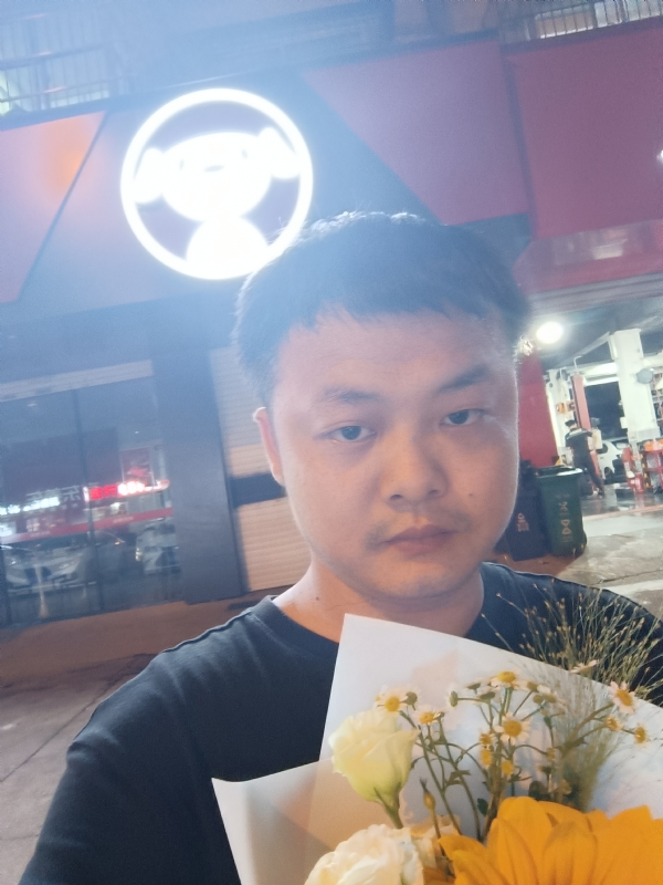 小陈的第一张照片--烟台相亲服务中心