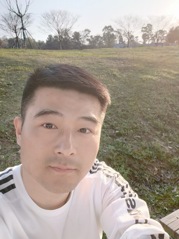 一凡的第一张照片--烟台相亲服务中心