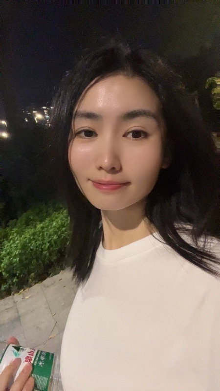 pan的第一张照片--烟台相亲服务中心