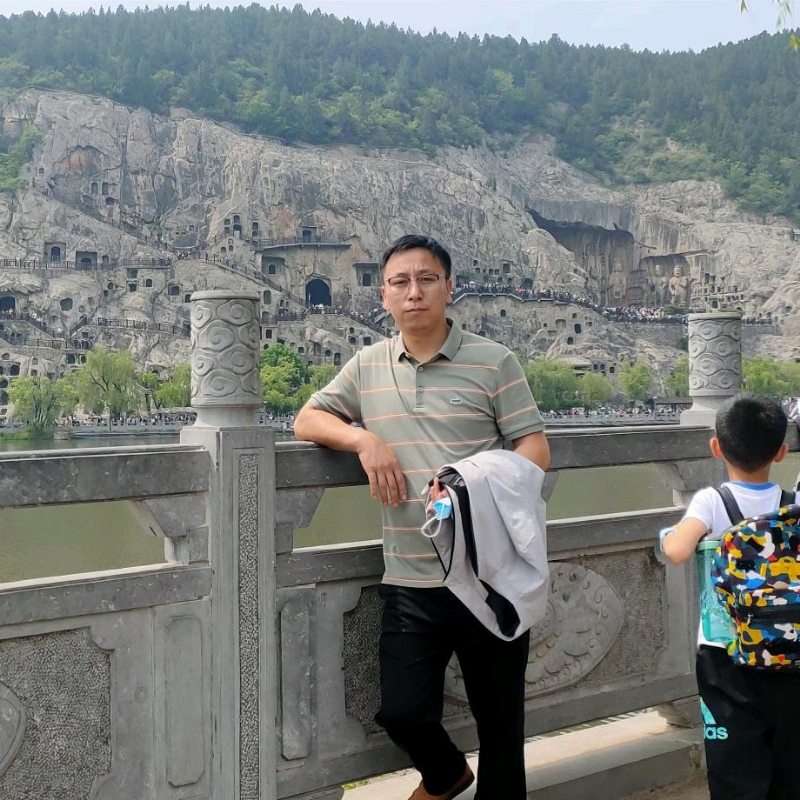 啊坤的第一张照片--烟台相亲服务中心