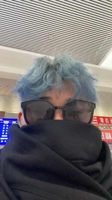 平行线的第二张照片--烟台相亲服务中心