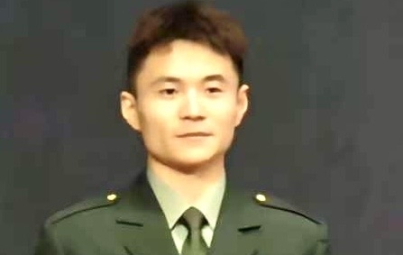 两年又三年的第一张照片--烟台相亲服务中心