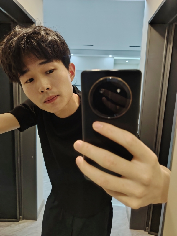 杨苏帝的第一张照片--烟台相亲服务中心