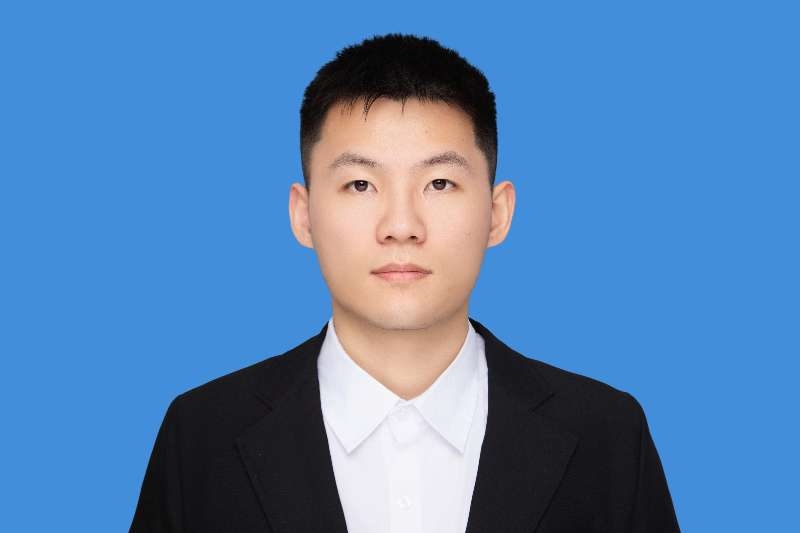 小应的第一张照片--烟台相亲服务中心