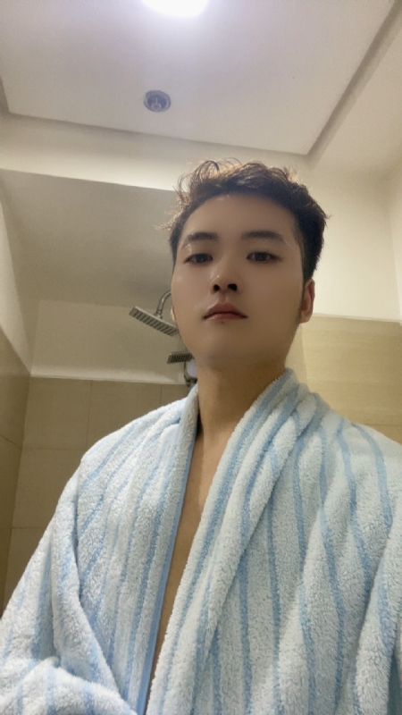 凡尘的第一张照片--烟台相亲服务中心