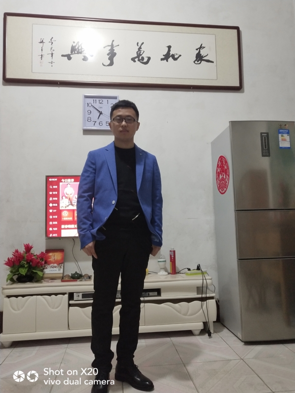 孤独的狼的第一张照片--烟台相亲服务中心