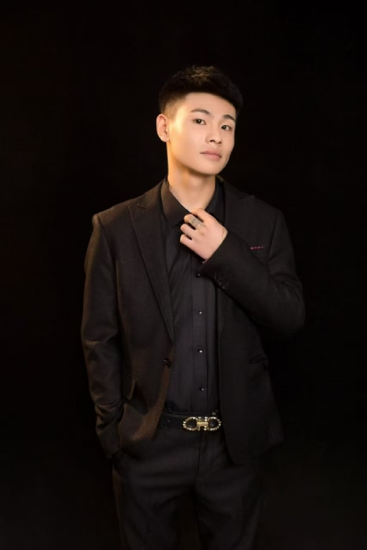 刘小船的第一张照片--烟台相亲服务中心