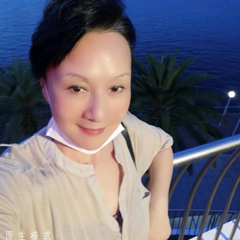 hong的第一张照片--烟台相亲服务中心