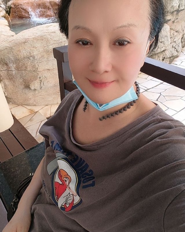 hong的第二张照片--烟台相亲服务中心