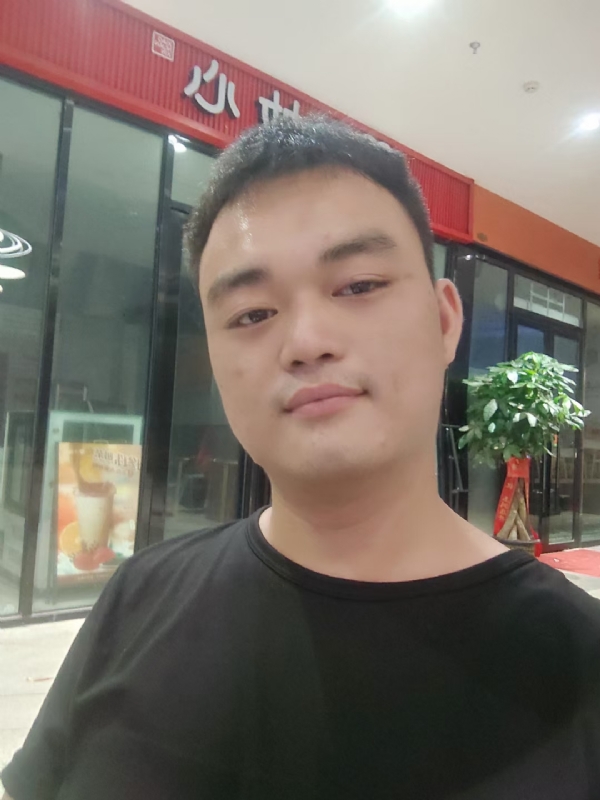 寻找另一半的第一张照片--烟台相亲服务中心