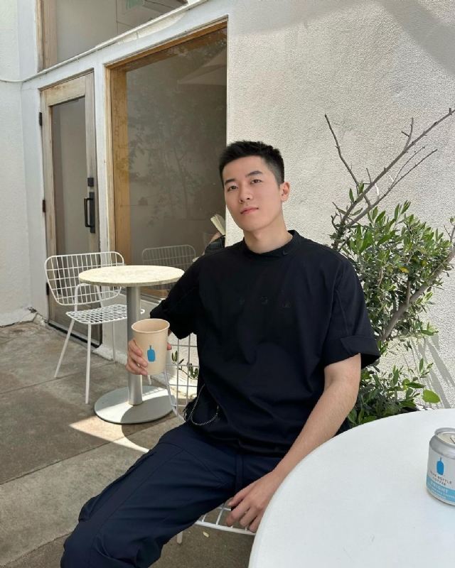 VV的第二张照片--烟台相亲服务中心