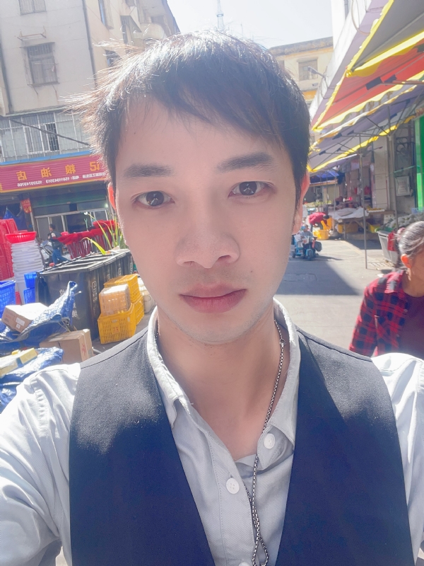 zengwanyou1995的第一张照片--烟台相亲服务中心