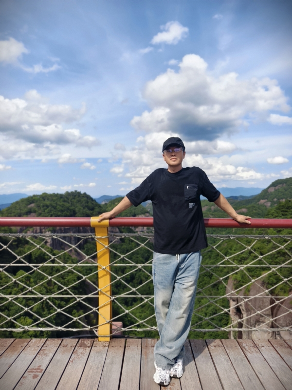 我心飞翔cjb的第三张照片--烟台相亲服务中心